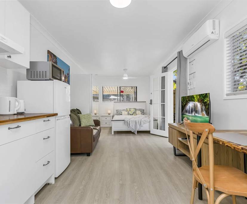 Furnished room studio flat for rent