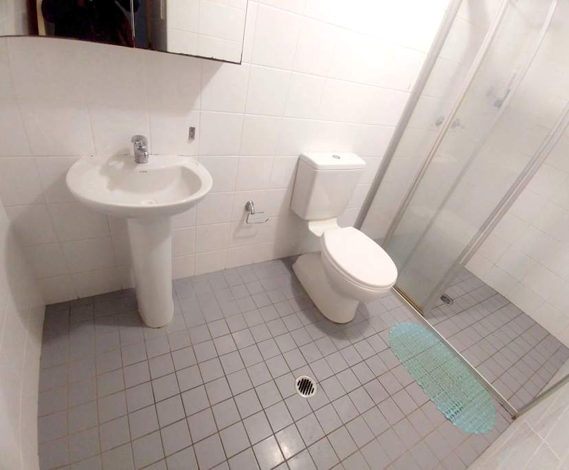 $380, Flatshare, 3 bathrooms, Chippendale NSW 2008