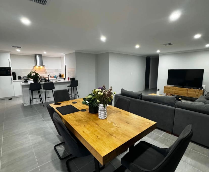 propertyImage