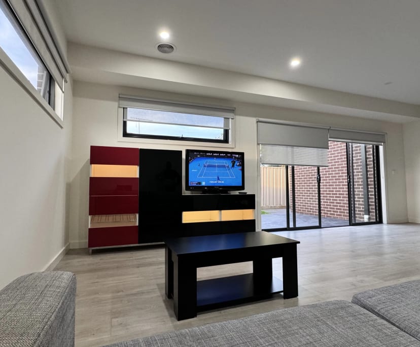 $320, Share-house, 3 bathrooms, Altona Meadows VIC 3028