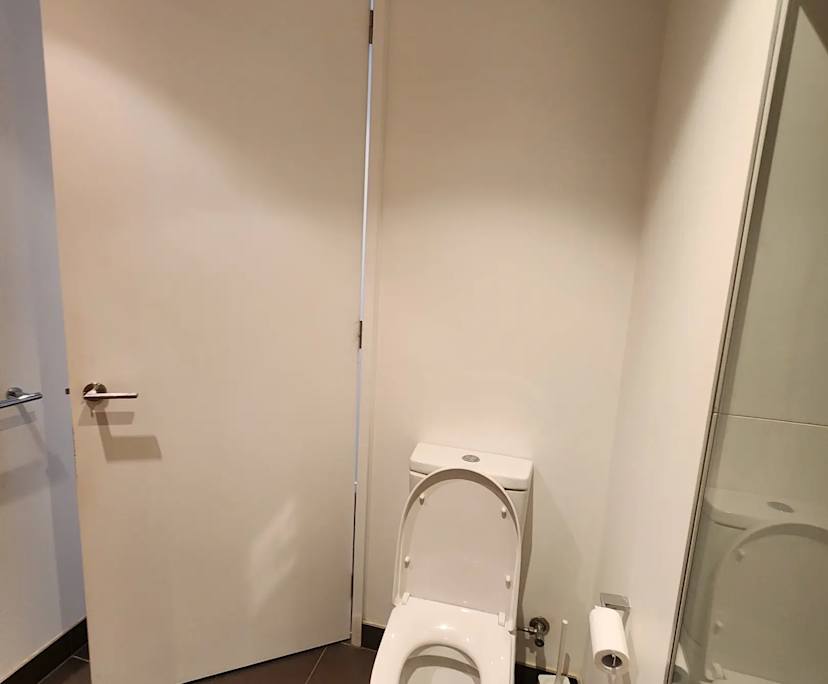 $800, Whole-property, 2 bathrooms, Melbourne VIC 3000