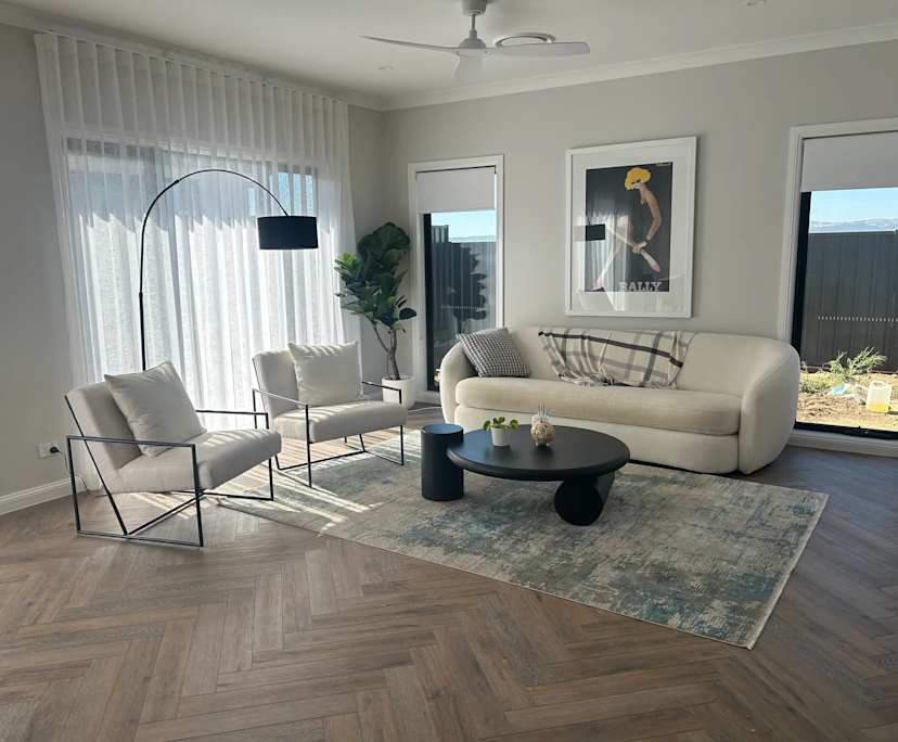 Furnished room with own bathroom