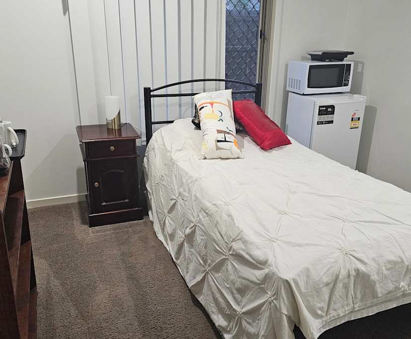 Room in a share house