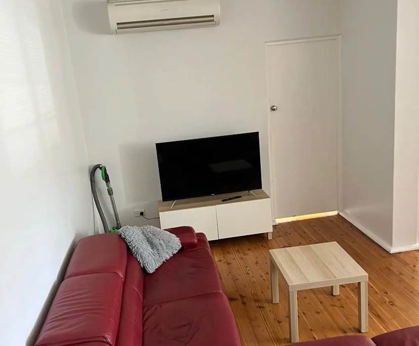 $890, Whole-property, 2 bathrooms, Kogarah NSW 2217
