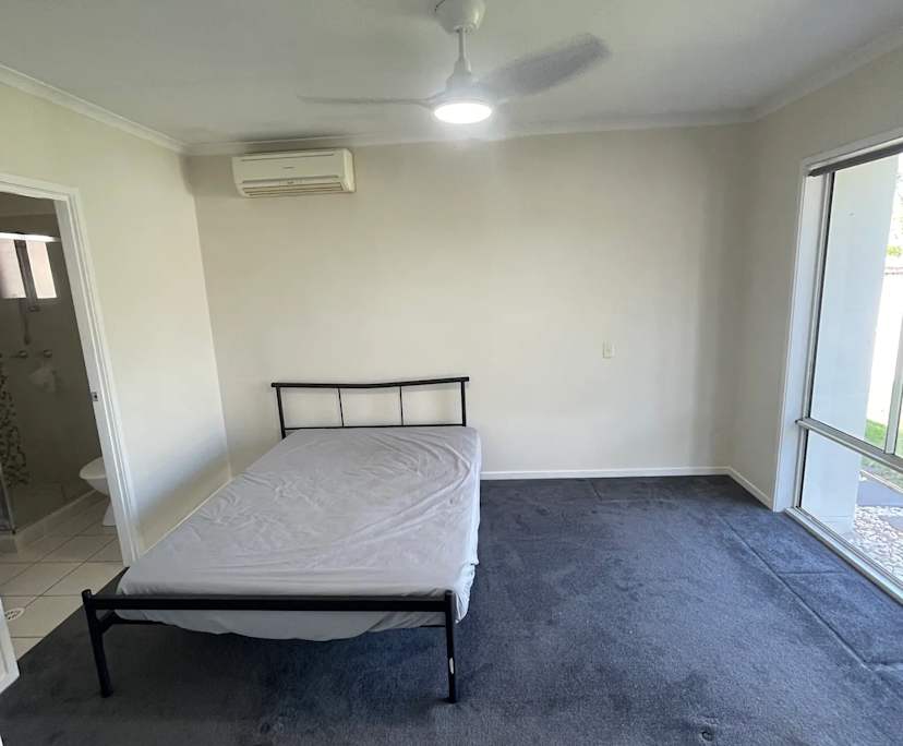 $300, Share-house, 4 bathrooms, Sippy Downs QLD 4556