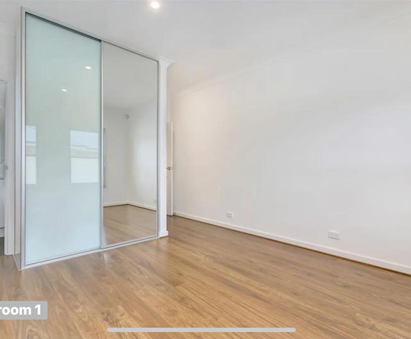 Room with ensuite in a share house