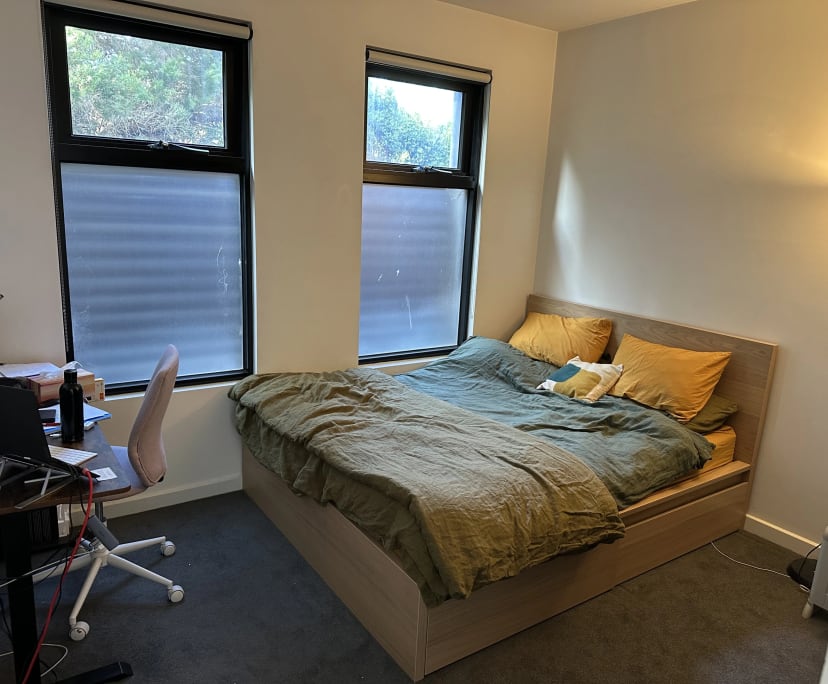 Unfurnished room in a flatshare