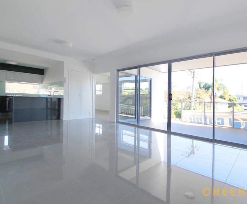 Unfurnished room with own bathroom