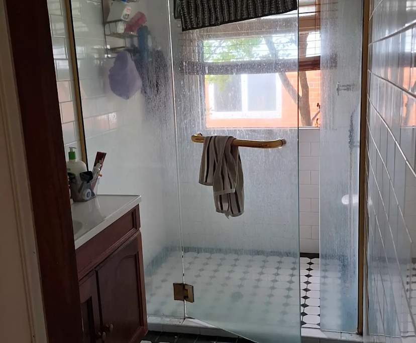 Unfurnished room in a share house