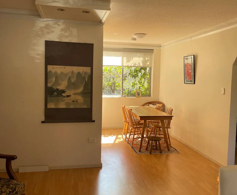 Unfurnished room in a flatshare