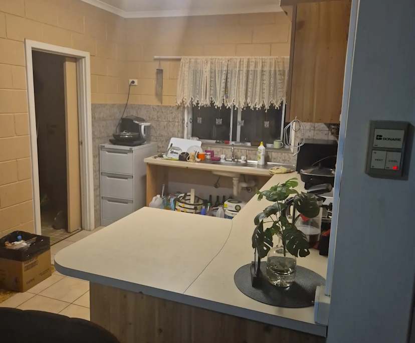 Furnished room in a share house