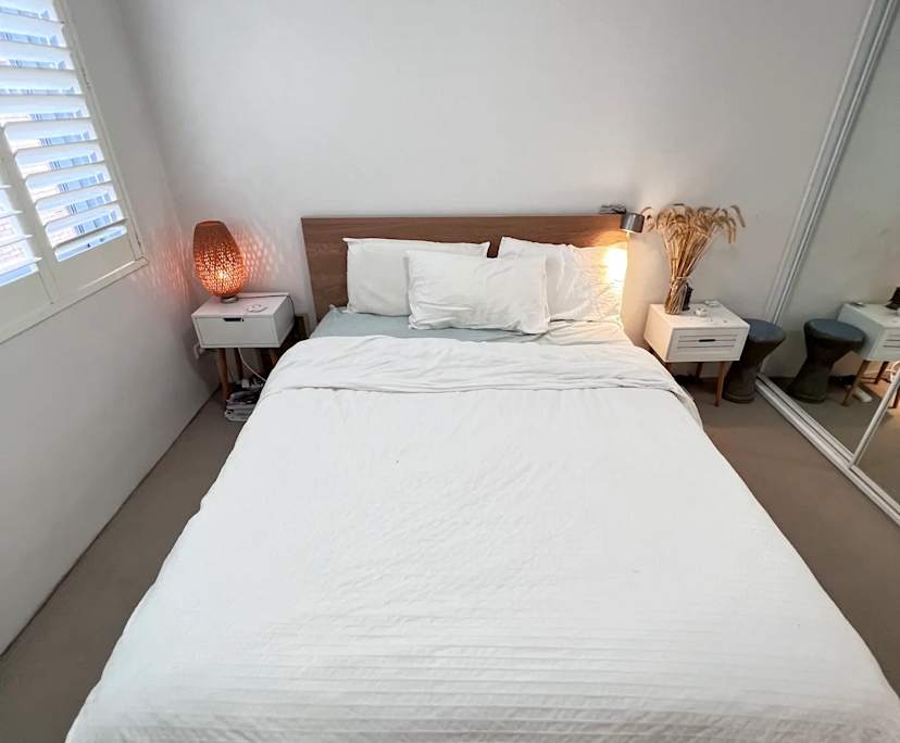 Furnished room in a flatshare