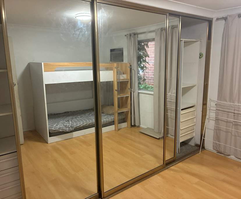 Furnished room in a share house