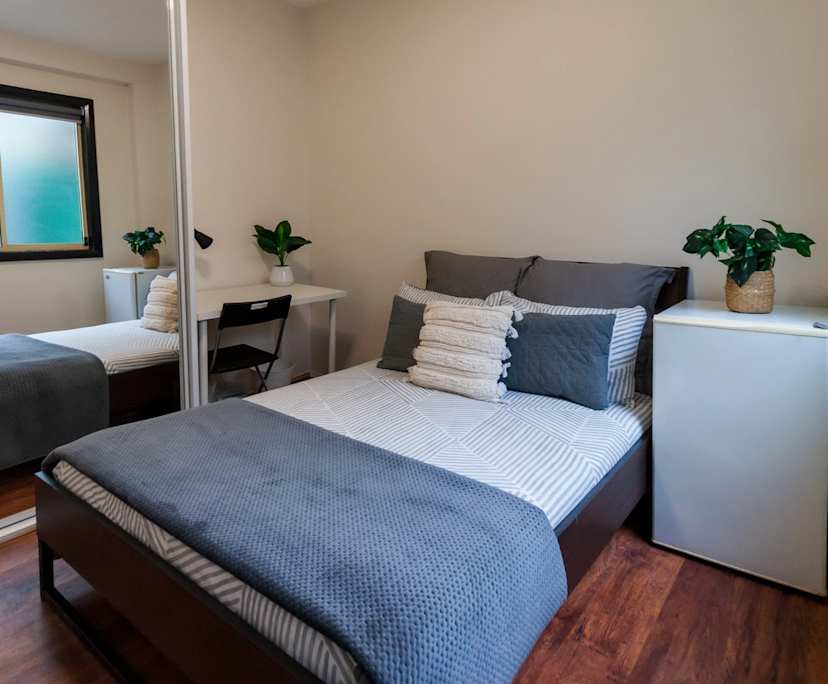 propertyImage