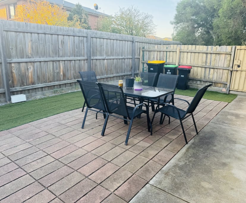 $300, Share-house, 3 bathrooms, Hillside VIC 3037