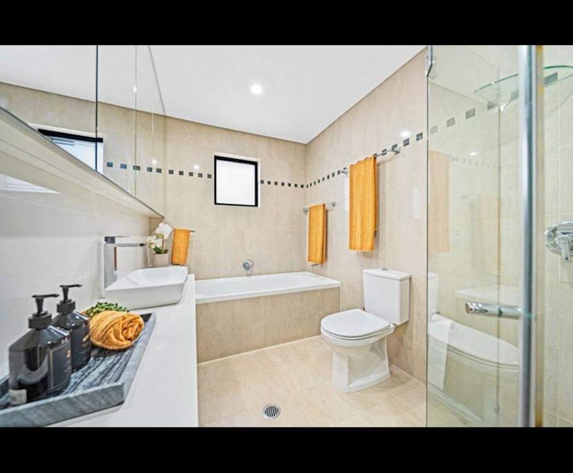 Whole property with 2 rooms for rent