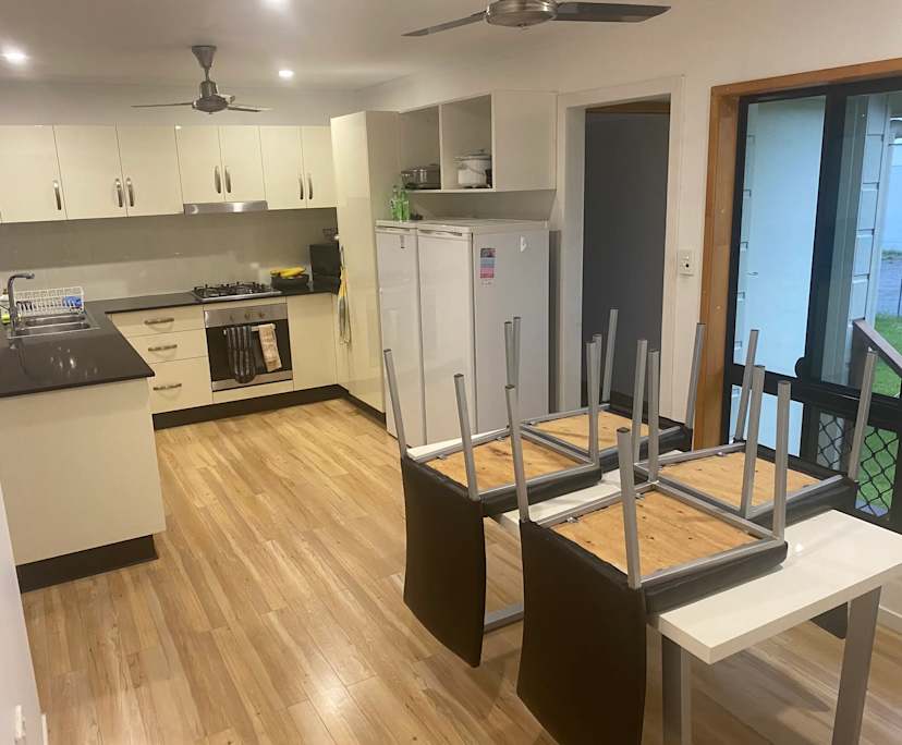 $280, Share-house, 3 bathrooms, West Mackay QLD 4740