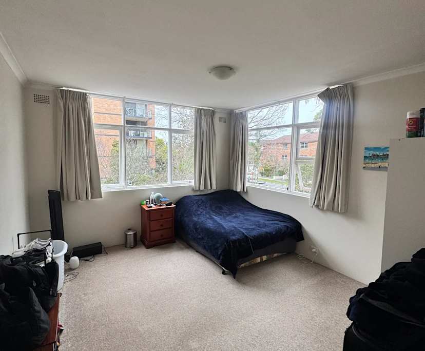 Furnished room in a flatshare