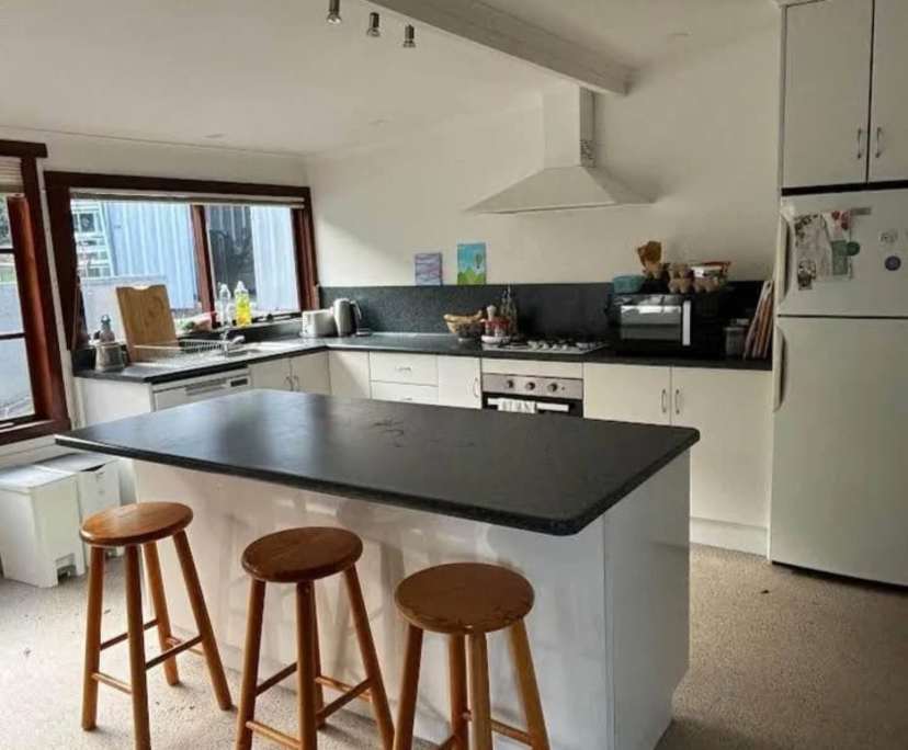 Room in a share house