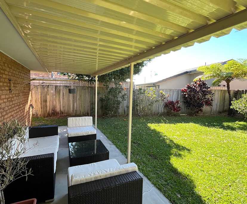 Whole property with 2 rooms for rent
