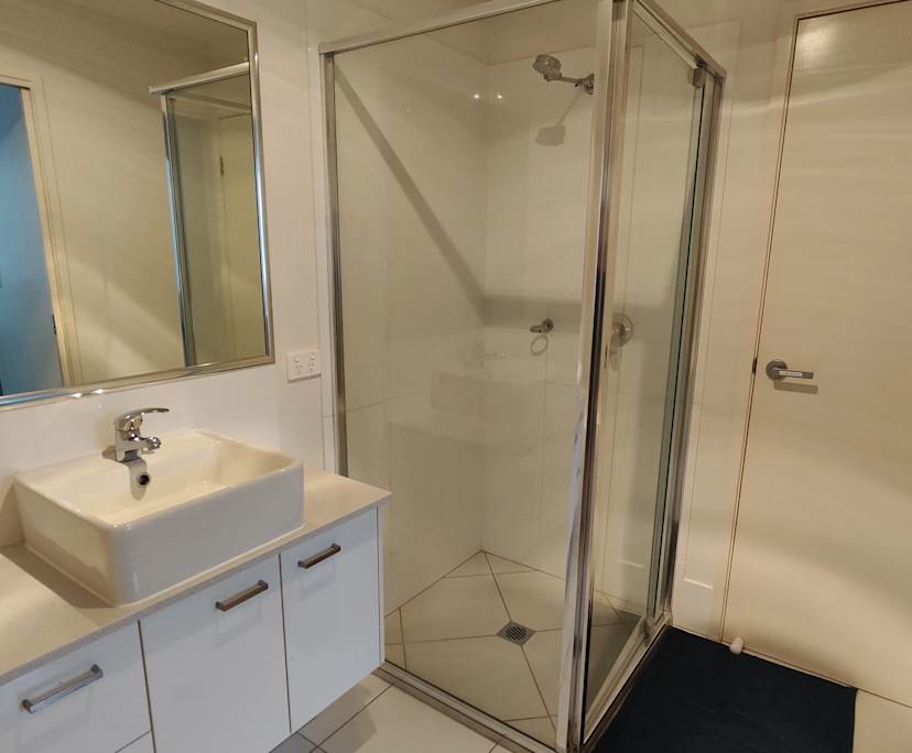 $280, Student-accommodation, 3 bathrooms, Buderim QLD 4556
