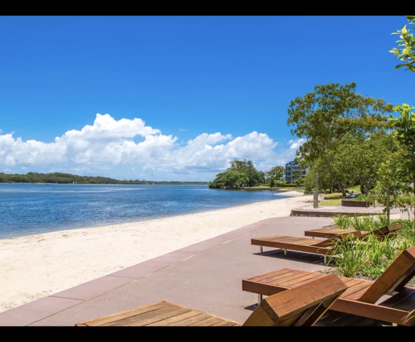 Unfurnished room in a flatshare