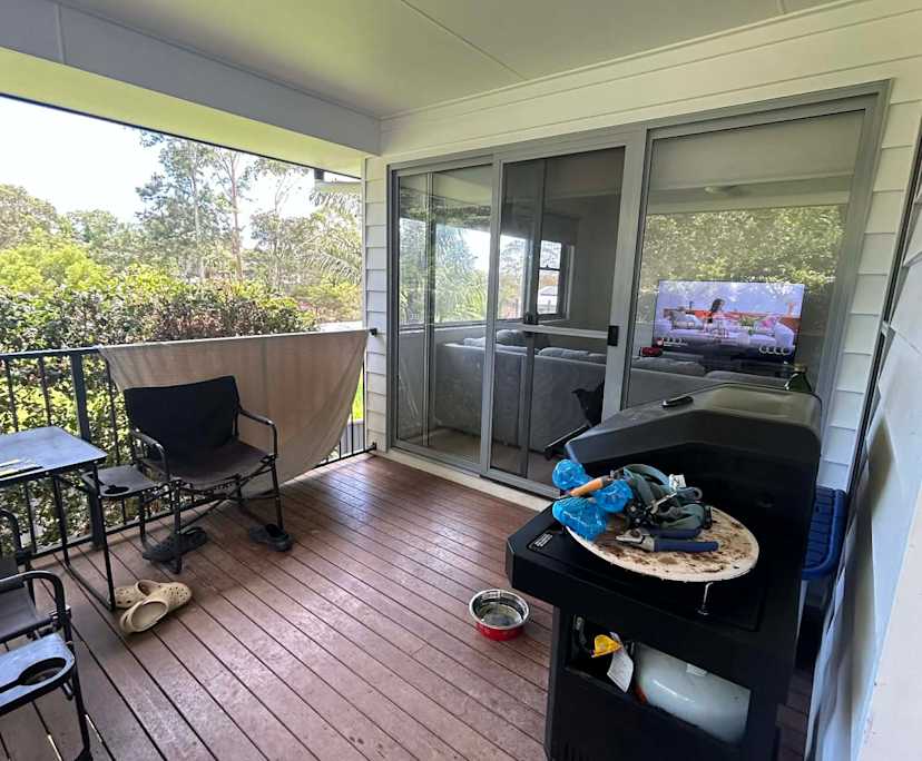 $300, Share-house, 3 bathrooms, Ocean Shores NSW 2483