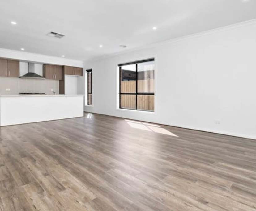 Unfurnished room in a share house
