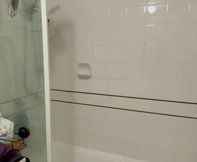 $300, Flatshare, 2 bathrooms, Morningside QLD 4170