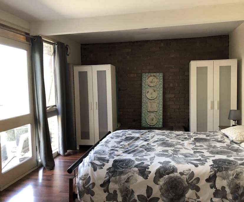 Furnished room in a share house