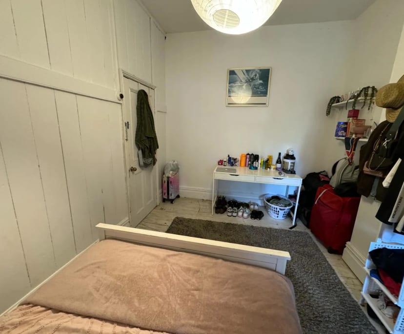 Unfurnished room in a share house