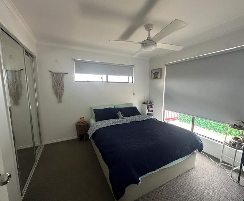 Room in a share house