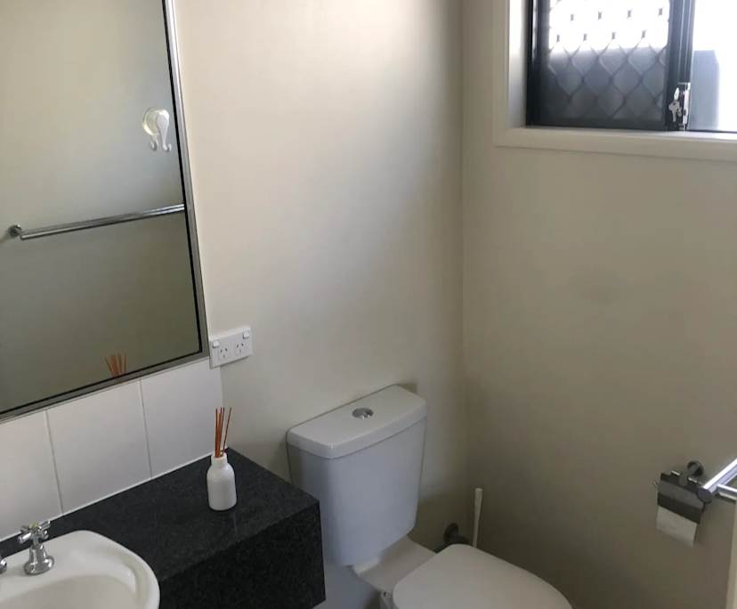 $300, Share-house, 4 bathrooms, Kirwan QLD 4817