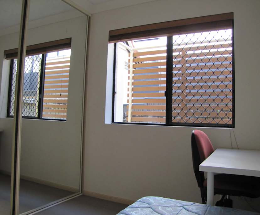 Furnished room in a flatshare