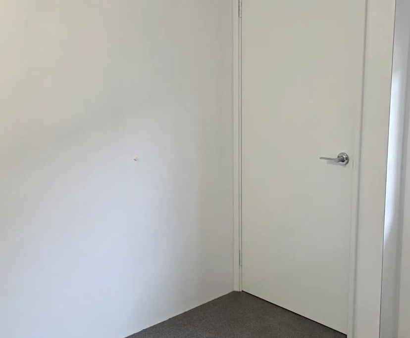 Unfurnished room in a share house