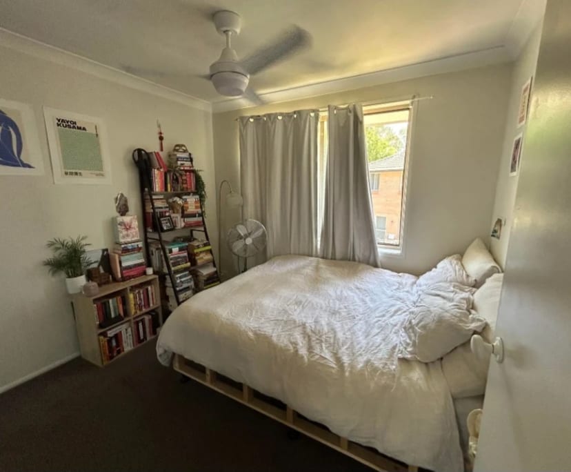 Unfurnished room in a flatshare