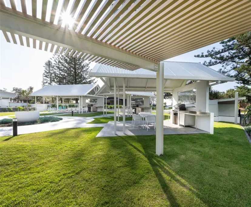 $575, Flatshare, 2 bathrooms, Surfers Paradise QLD 4217