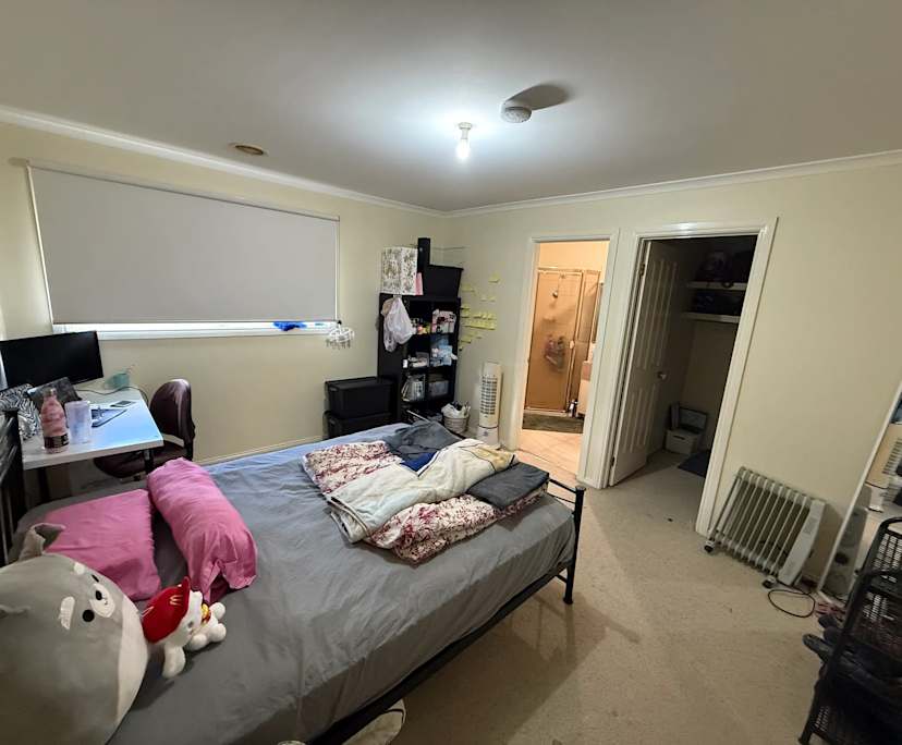 Room with ensuite in a share house