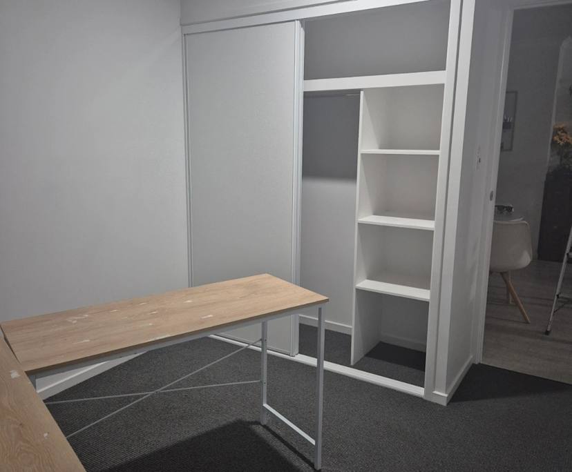 $285, Share-house, 4 bathrooms, Eli Waters QLD 4655