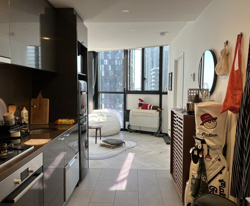 Furnished room in a flatshare