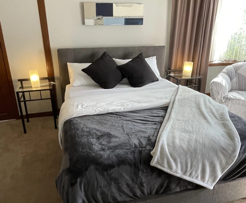 $320, Share-house, 6 bathrooms, Kingsville VIC 3012