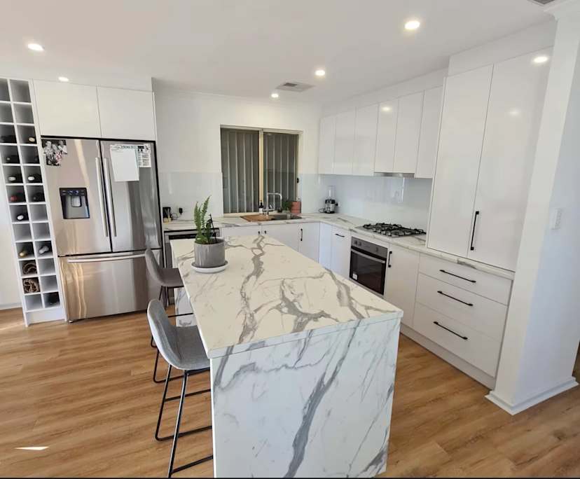 Whole property with 3 rooms for rent