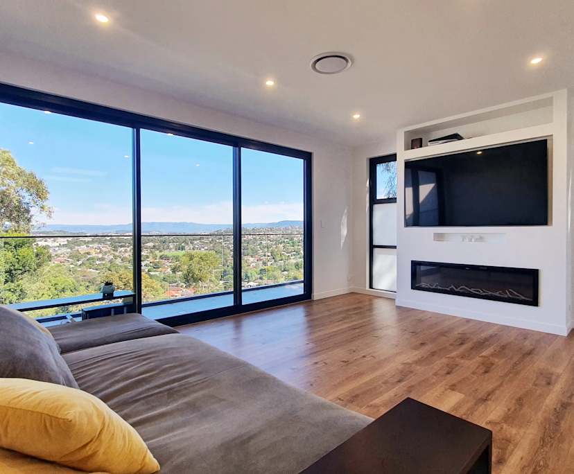 Unfurnished room with own bathroom