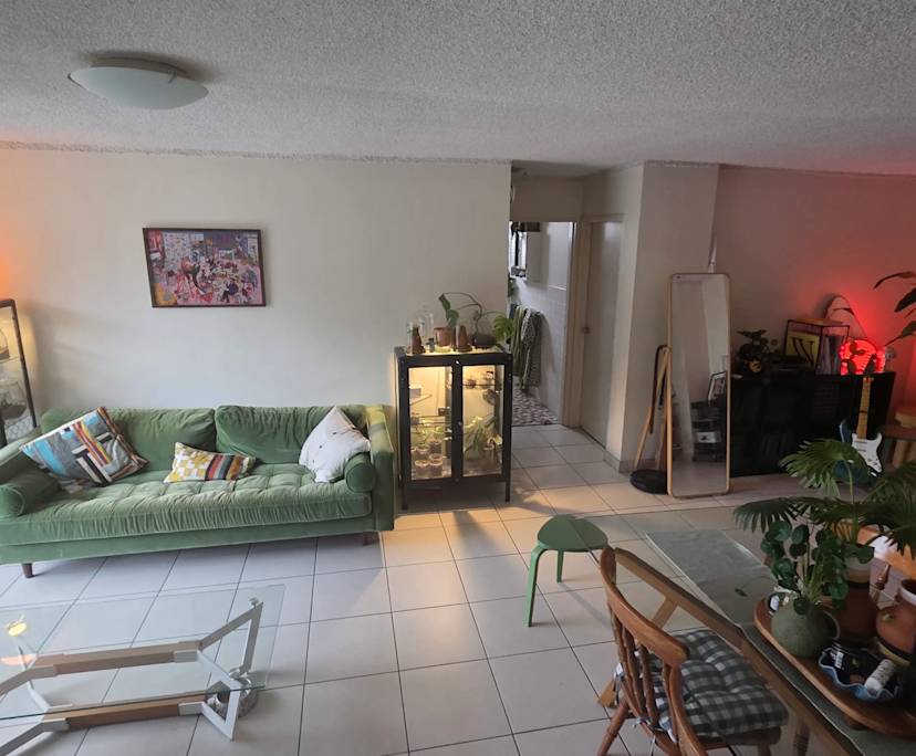 Whole property with 2 rooms for rent
