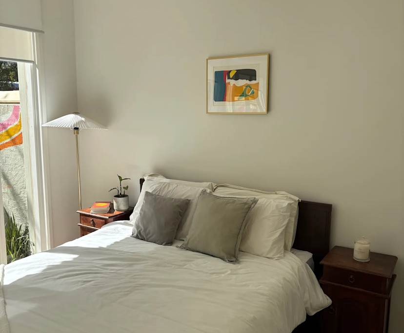 Furnished room in a flatshare