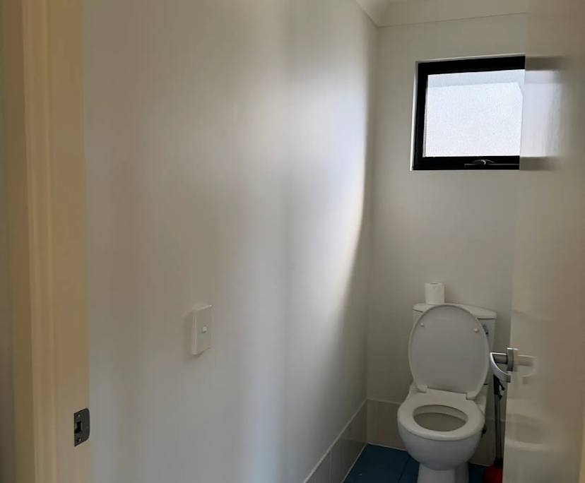 $300, Share-house, 4 bathrooms, Belmont QLD 4153