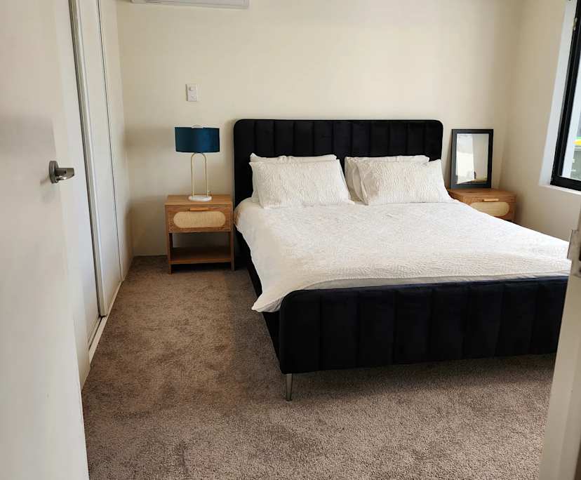 $750, Whole-property, 2 bathrooms, Beldon WA 6027