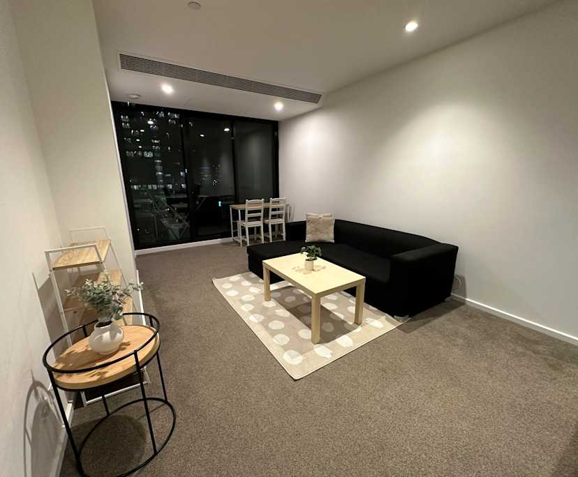 Furnished room in a flatshare