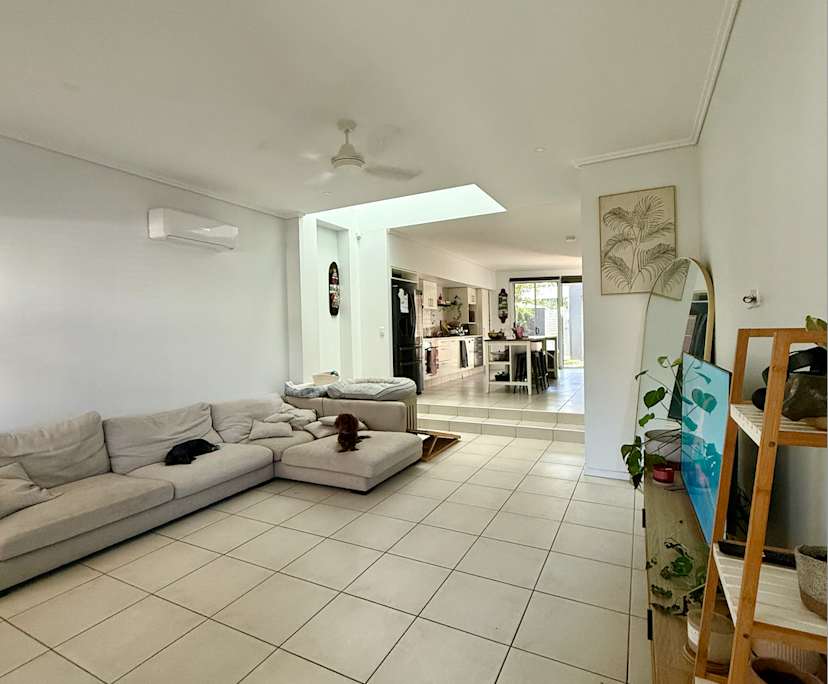 $325, Share-house, 2 bathrooms, Varsity Lakes QLD 4227