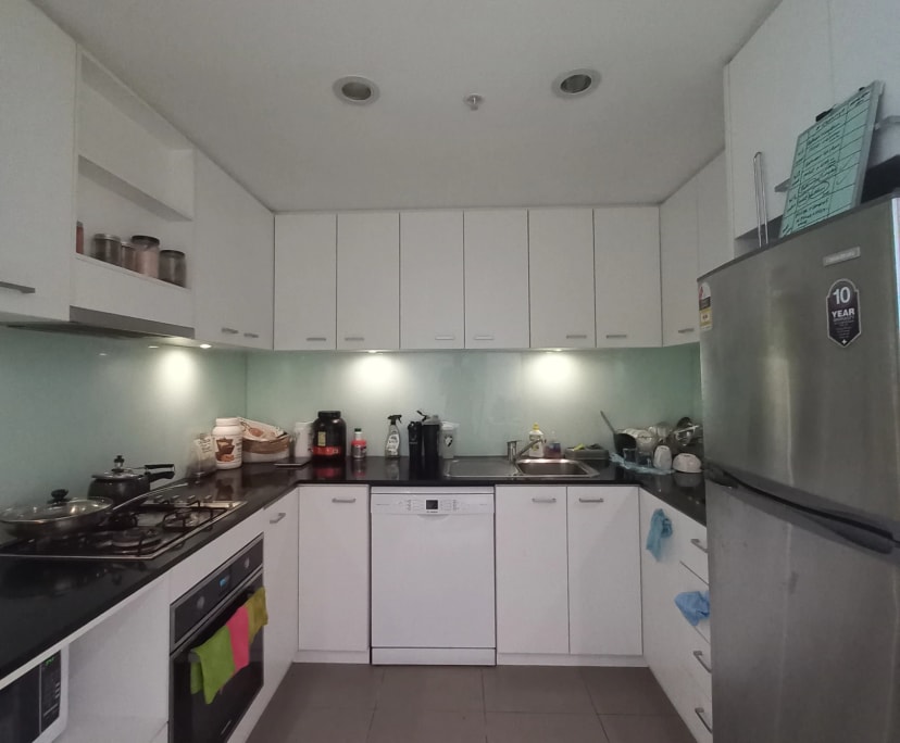 Furnished room in a flatshare